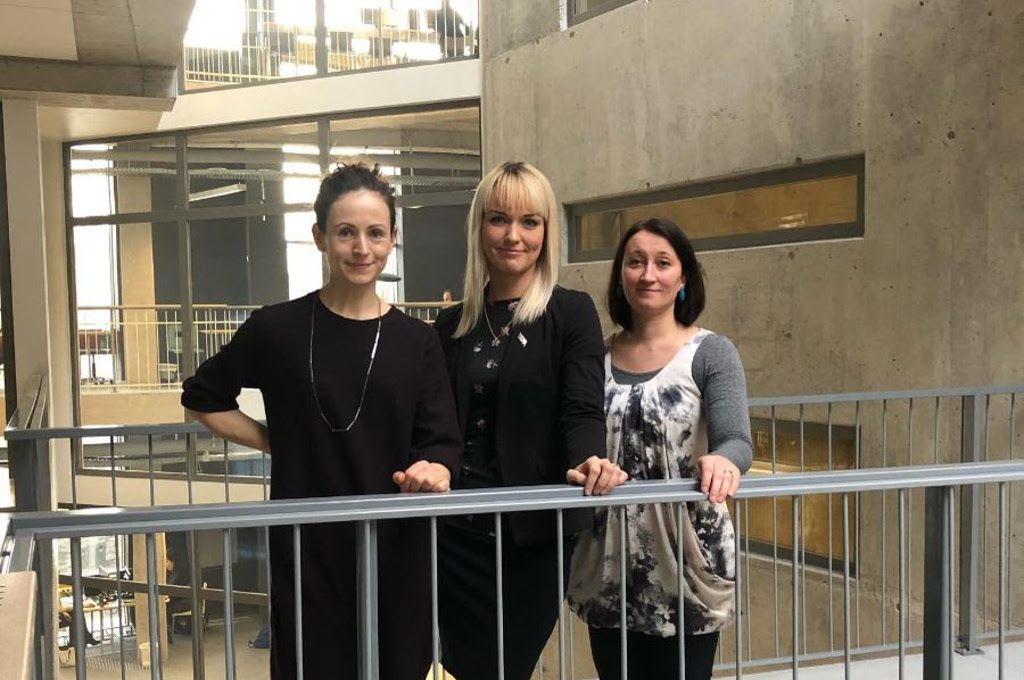 Fotol on Kriste Talving, Grete Arro, Kati Aus.