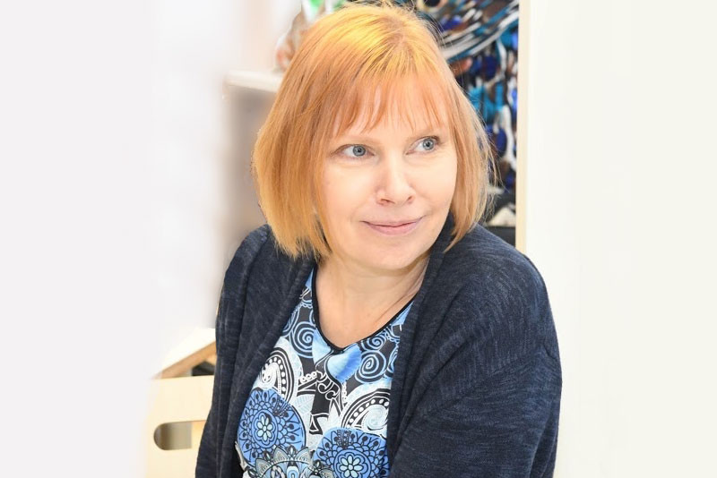 Portreefotol on Ingrid Maadvere.